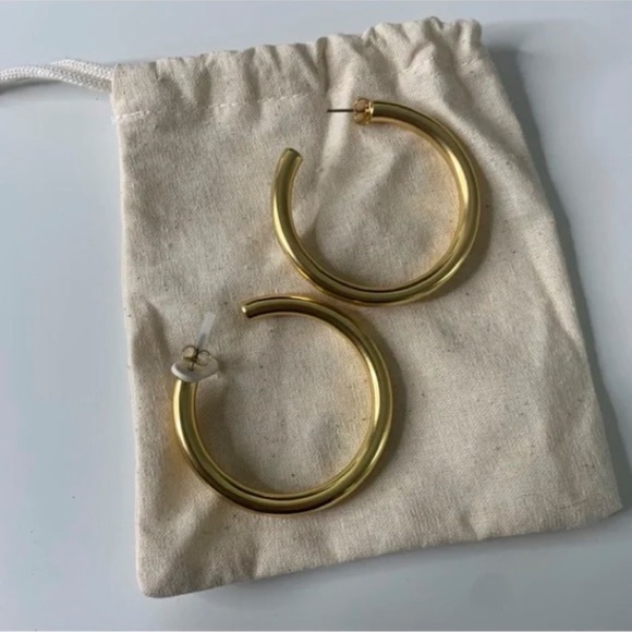 Madewell Chunky Large Hoop Earrings Vintage Gold - Picture 2 of 4